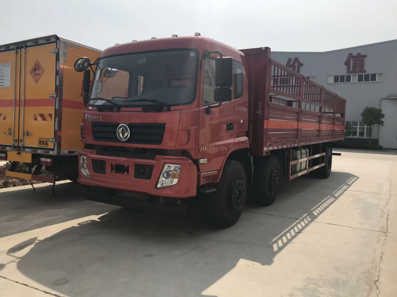东风9.5米(15.3吨)气瓶车 东风9.5米(15.3吨)气瓶车